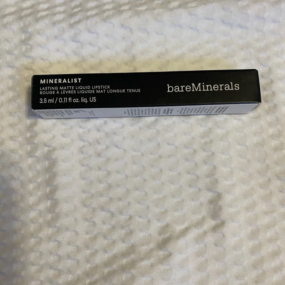 bareMinerals Mineralist Lasting Matte Liquid Lipstick - Brave